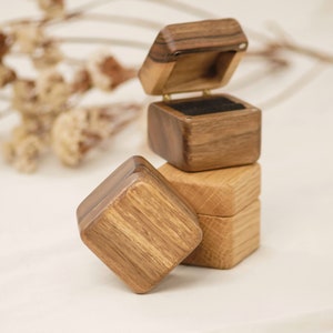 Scatola di proposta in legno, portafedi, piccola scatola di legno per anelli, scatola per anello singolo, custodia per anello di fidanzamento, custodia per anello in stile rustico, regalo romantico