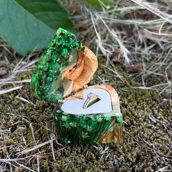 Forest Flower Proposal Ring Box, Wild Flower Green Ring Box
