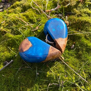 Scatola porta-anello tascabile blu, scatola porta-anello a forma di cuore, scatola porta-anello per proposta, scatola porta-anello di fidanzamento, scatola porta-anello fatta a mano, regalo per un giorno speciale, scatola porta-anello in legno
