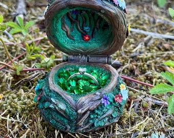 Woodland proposal box, hidden mossy fairycore ring holder, wedding band box