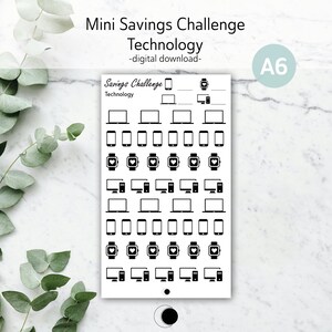 Könnte beinhalten: Ein druckbares A6-Blatt mit schwarz-weißen Symbolen von Technologieartikeln wie Laptops, Handys, Smartwatches und Desktop-Computern. Das Blatt ist mit "Mini Savings Challenge Technology -digital download-." und "Savings Challenge Technology" betitelt.