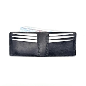Cartera de cuero hecha a mano / Cartera plegable de cuero de primera calidad / Cartera grabada Cartera clásica para hombre / Cartera de cuero de plena flor / Regalo de aniversario