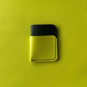 Titular de tarjeta vertical minimalista / Cartera de tarjeta de cuero delgada / Funda de tarjeta delgada vertical / Cartera de bolsillo delantero / Funda de tarjeta de cuero / Lima