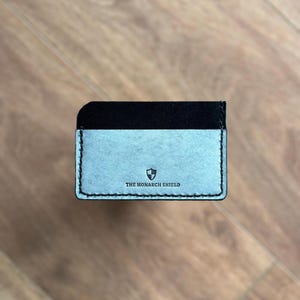 Titular de la tarjeta de cuero delgado / Cartera minimalista del titular de la tarjeta de crédito / Titular de la tarjeta hecha a mano / Titular de la tarjeta de visita / Regalo de la cartera de los hombres para él ella