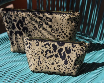 Zipper Pouch PDF Sewing Project / Sewing Tutorial / Project Pouch / Cosmetic Bag / DIY Craft / Instant Download / Toiletry Bag