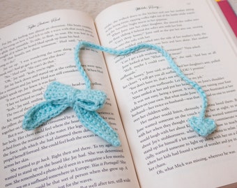 Mini Bow Crochet Bookmark (Pink or Blue)