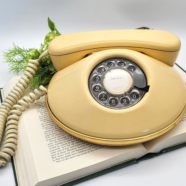 Vintage Rotary Dial Telephone - 1970's Pancake Phone - Retro Mid Century Decor, Nostalgic gift for her/him