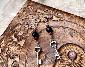 Heart-shaped lock earrings