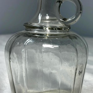 Vintage Glass Jug, 1 pint