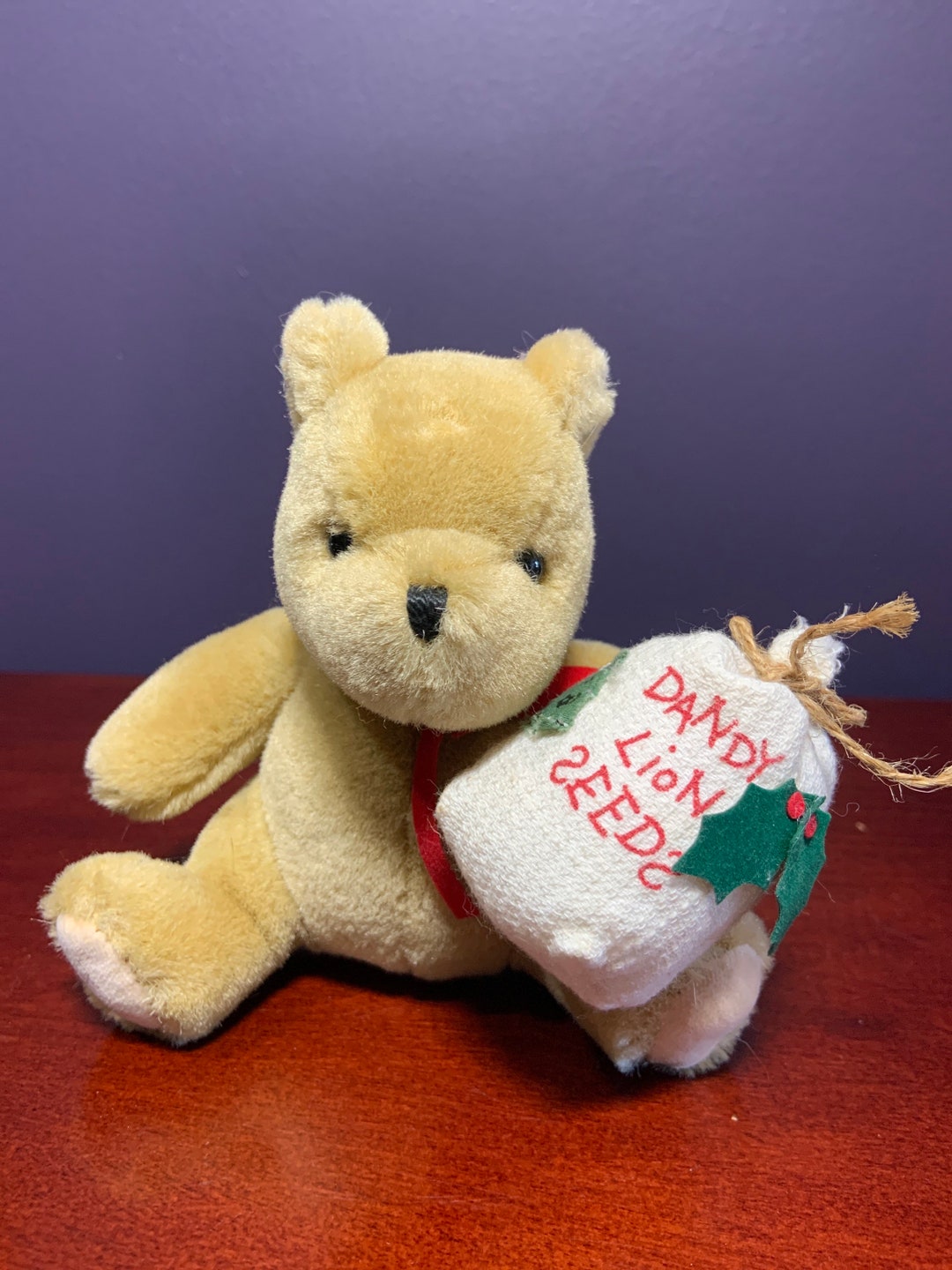 Classic Pooh 5 1/2” Gund Winnie the Pooh Plush Carrying a Bag of