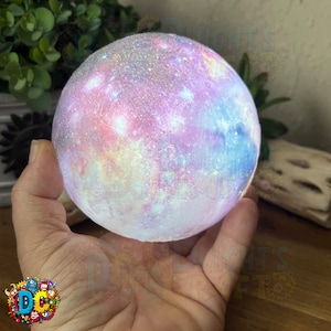 3D Printed Galaxy Night Light: Color Changing Space Lamp