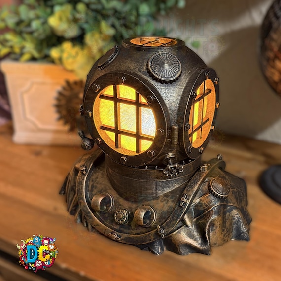 Deep‑Sea Diver Nautical Table Lamp Nightlight – Artisan Steampunk Maritime Collectible