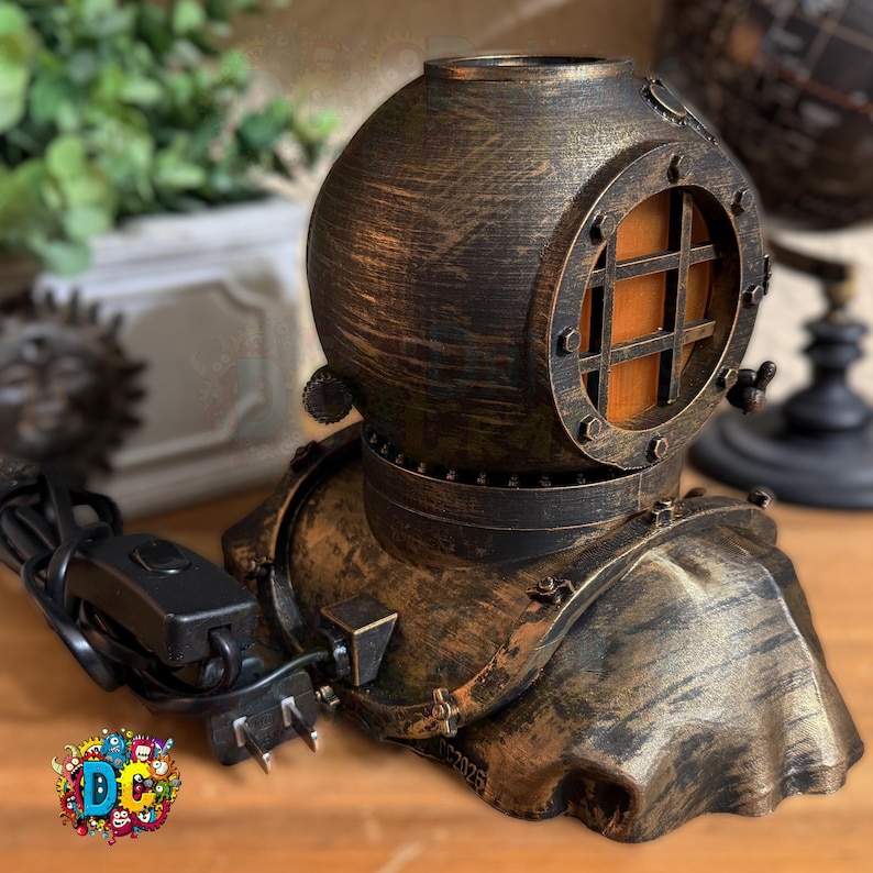 Deep‑Sea Diver Nautical Table Lamp Nightlight