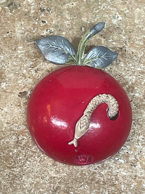 VINTAGE CORO APPLE Red Whole Apple With Articulate