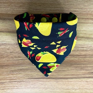Custom Taco & Peppers Dog Bandana / hand made taco Tuesday bandana / tea cup medium and large dog wears / cinco de mayo dog neckwear
