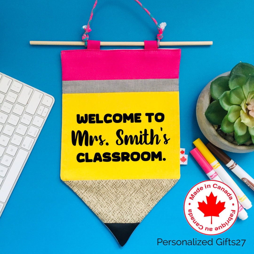 Classroom Decor Welcome Banner Pencil Teacher Gift For Her Classroom Banner Personalized Wall Sign Welcome to Classroom French Teacher Sign