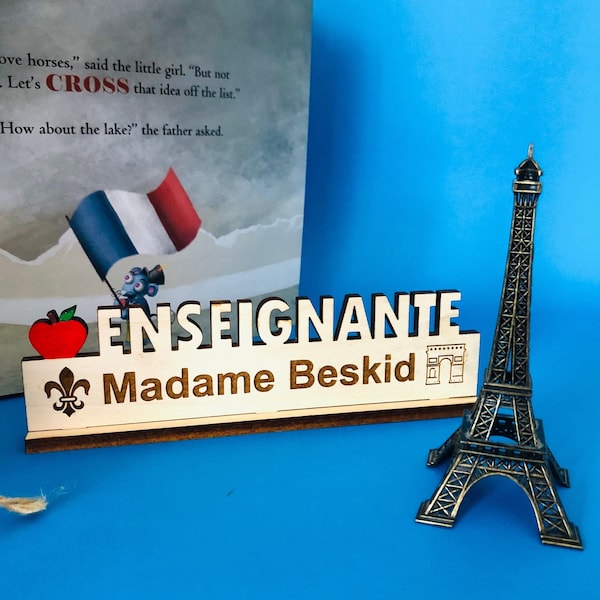 French teacher gift Name Sign for French teacher Enseignante Plaque nominative en bois Enseigne en bois