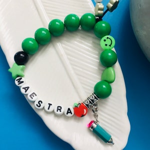 Maestra Spanish Teacher Bracelet Beads Jewelry Spanish Teacher Gift for Her Graduation Gift Beaded Wristlet Bracelet Teacher Wristlet Women