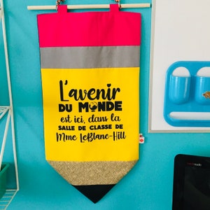 Classroom Decor French Teacher Gift for Her French Classroom Banner Personalized Wall Hanging French Enseignante Yellow Pencil Pendant Hange