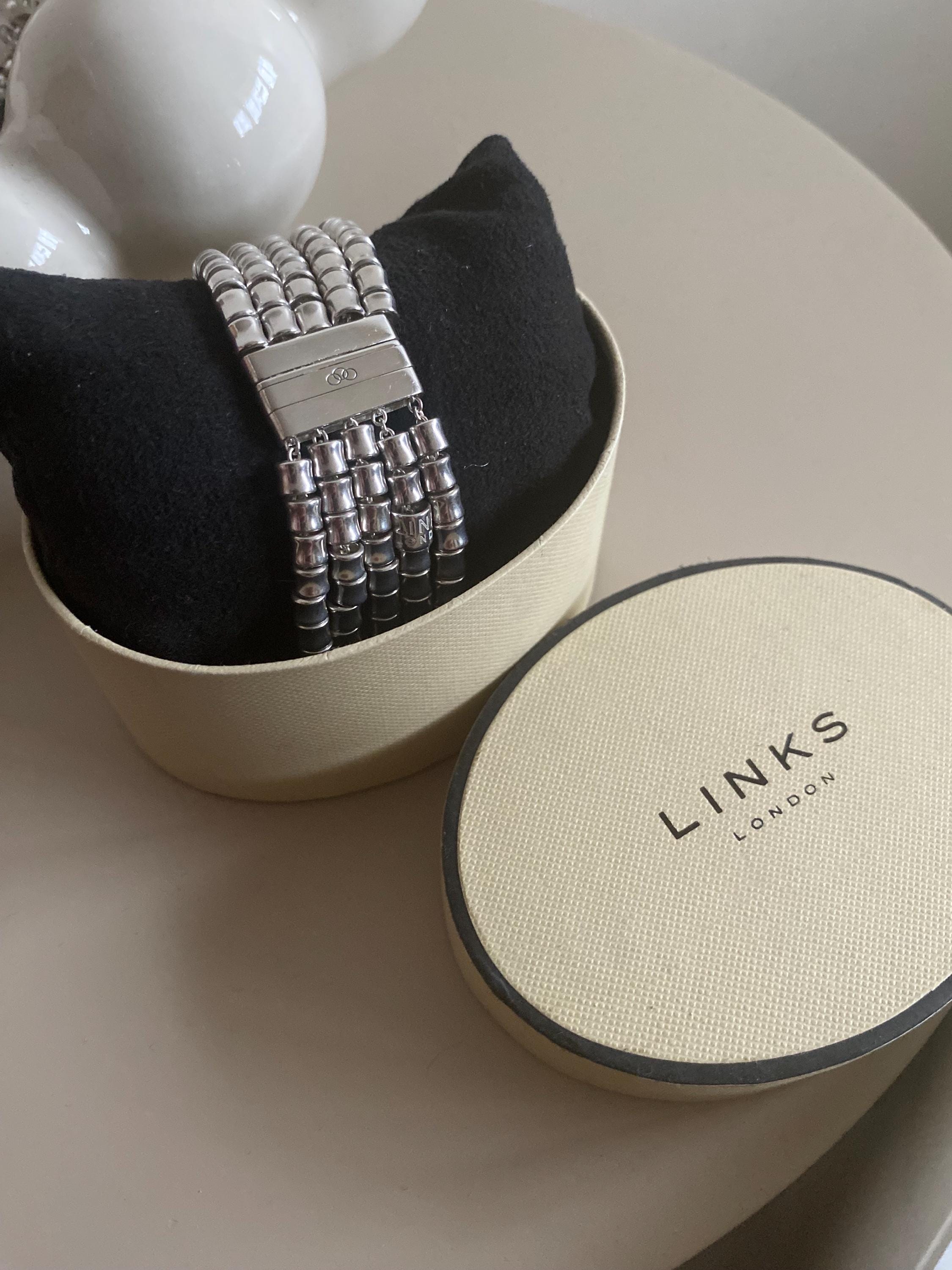 LINKS リンクスロンドンLONDON ビーズブレスレット 希少なLINKS OF LONDONの刻印入りマルチストランドオールソート