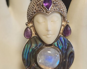 1 SAJEN GODDESS PENT. pin