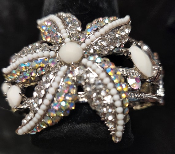 Stunning Starfish Bracelet - image 1