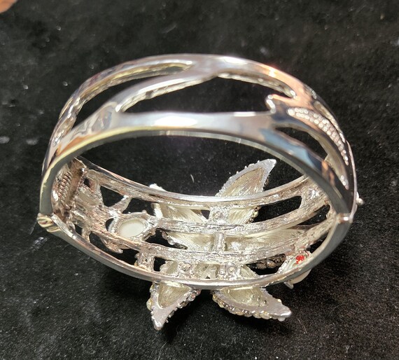 Stunning Starfish Bracelet - image 2