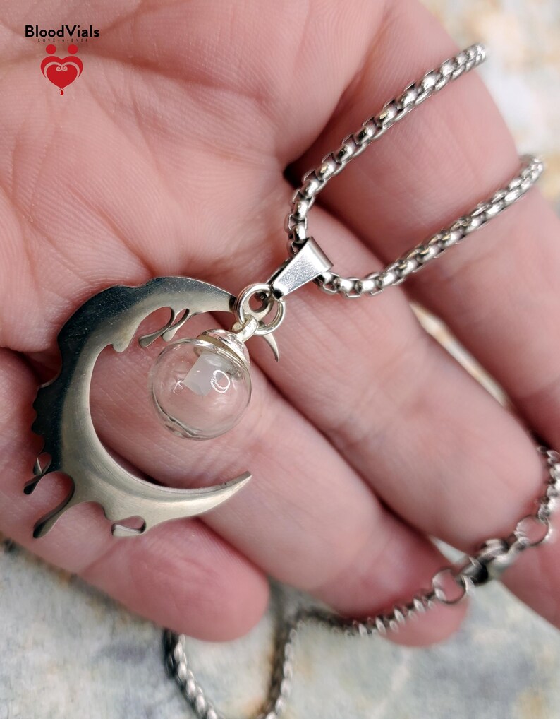 1 Dripping Blood Moon Bloodvial Necklace Kit With Silvertone 27