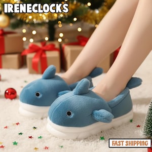 Pantofole di peluche a forma di squalo, pantofole di pelliccia con motivo a cartoni animati per la casa, divertenti scarpe invernali di peluche, ciabatte calde e soffici, morbide pantofole da interno per uomo e donna