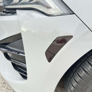 Fits a KIA K5 Front Side Reflector Tint 2021-2024