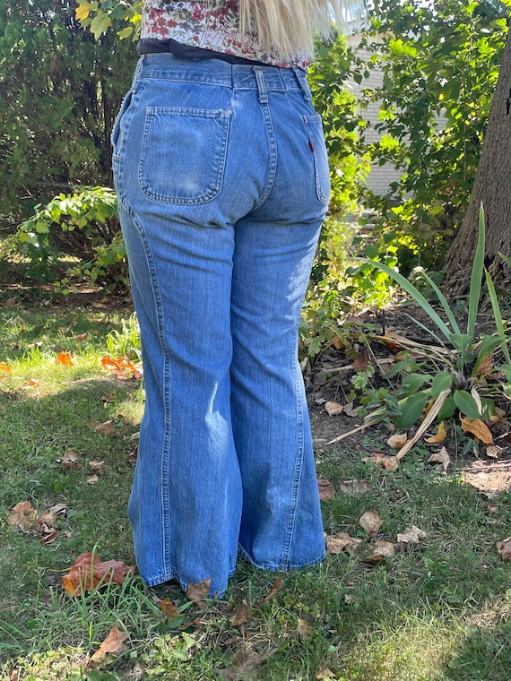 Vintage 1970’s Levi feather tab bellbottom jeans … - image 8