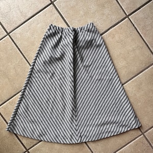 Vintage 1970’s striped blue and white A-line skirt size small