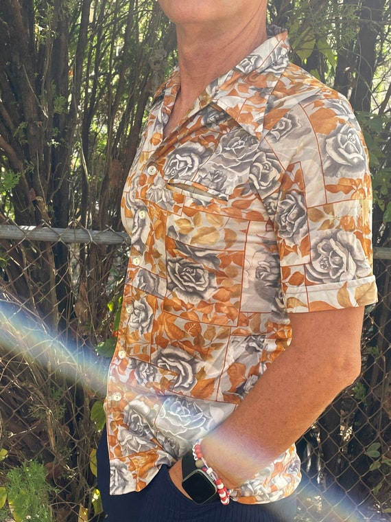 Gender neutral 70’s floral button down nylon dres… - image 2