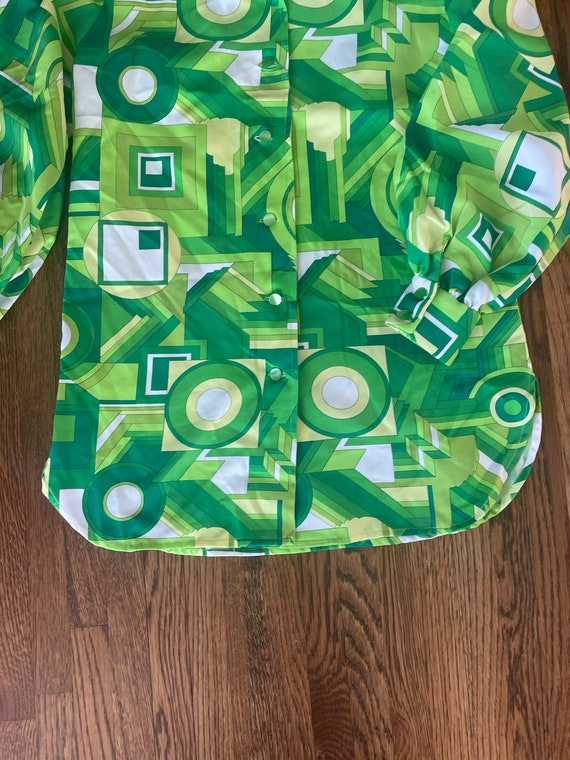 70’s psychedelic green geometric design blouse si… - image 5