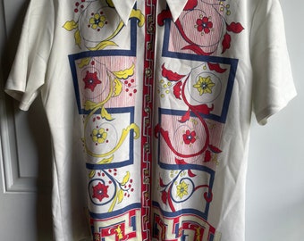 Vintage 1970’s abstract floral red, yellow blue and white women’s short sleeve shirt
