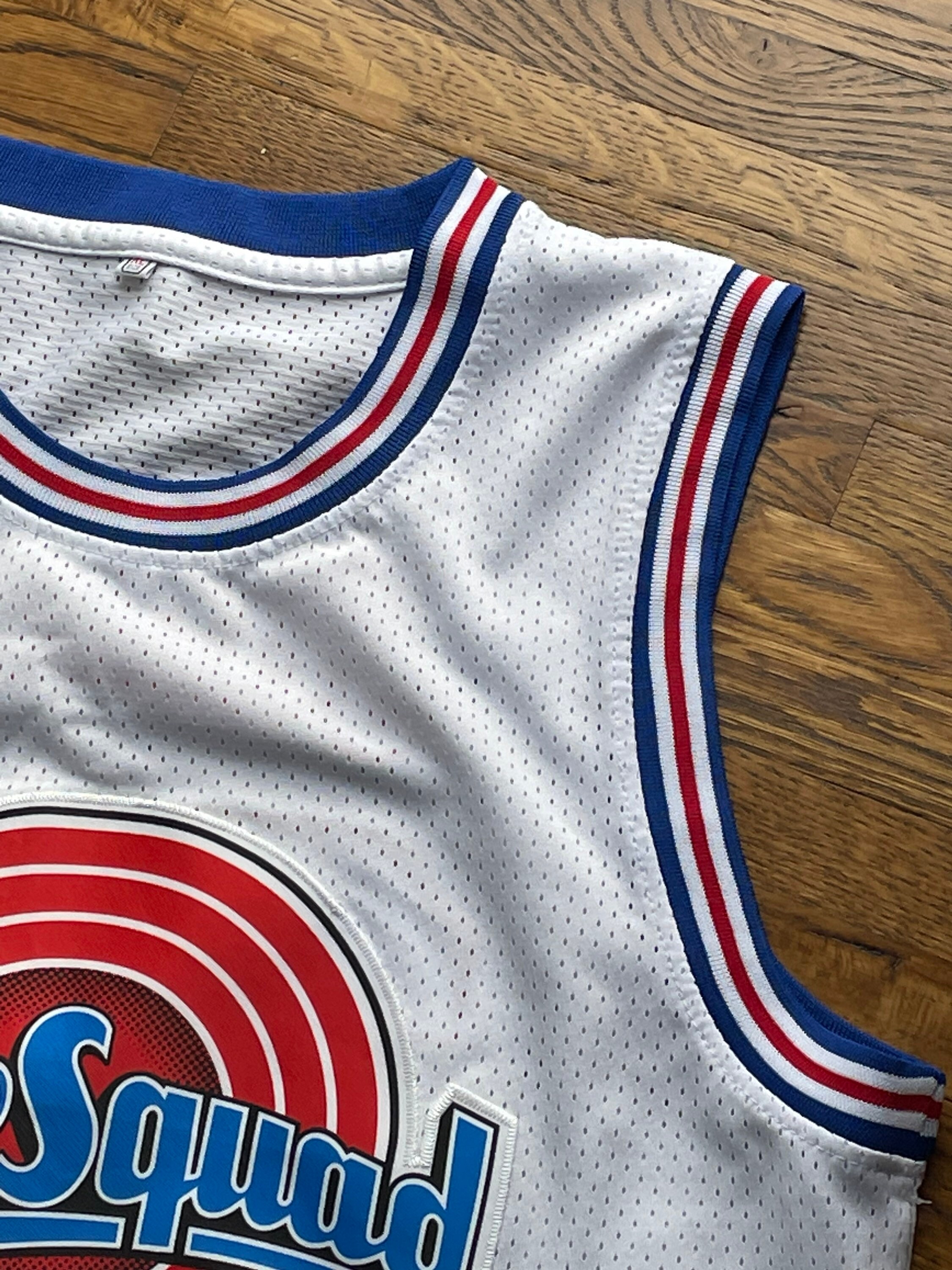 michael jordan alternate jersey