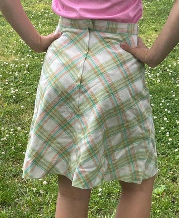 Vintage 1970’s a-line pink, green and cream plaid… - image 2