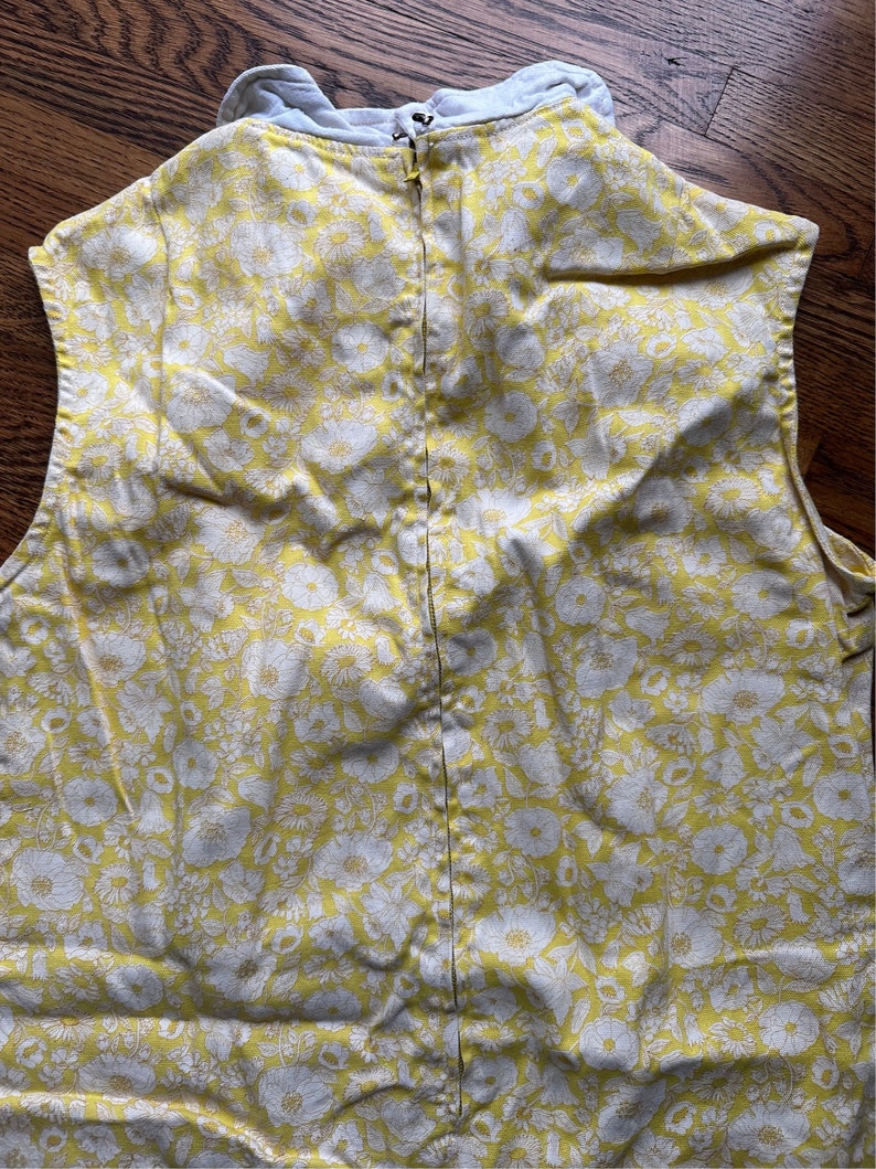 VINTAGE 60s 70s YELLOW WHITE GEOMETRIC MOD SLEEVELESS SHIFT DRESS 16