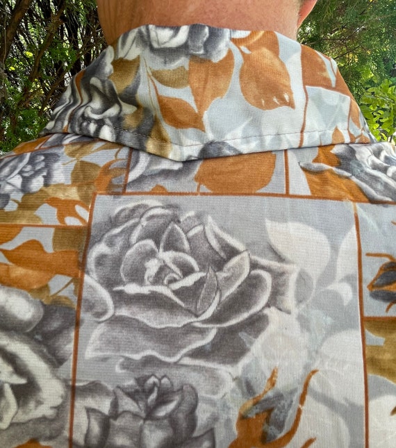 Gender neutral 70’s floral button down nylon dres… - image 5