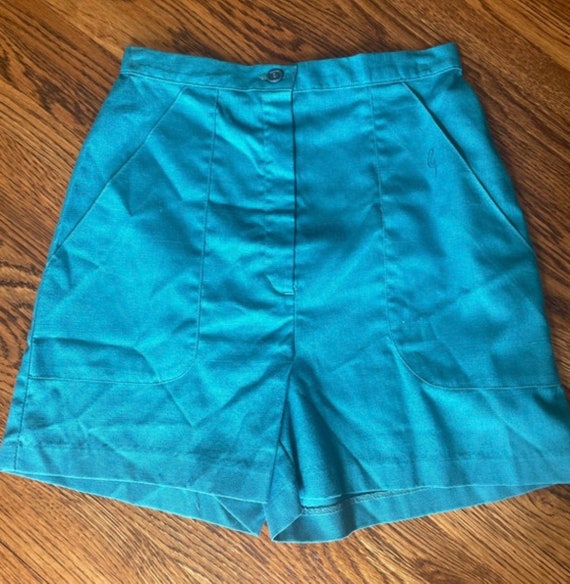 Vintage 1970’s turquoise women’s shorts