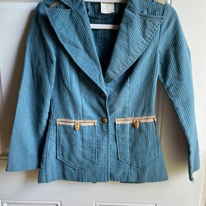 Vintage 1970’s blue corduroy women’s blazer with Tan accents