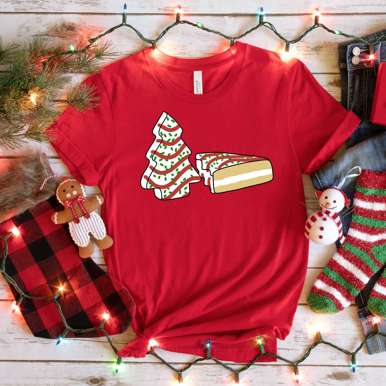 Discover Weihnachtstorte, Tannenbaum, Debbie Torten T-Shirt