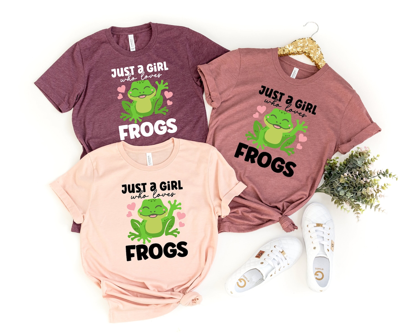 Cute Frog Shirt, Just A Girl Who Loves Frogs Shirt, Frogs Lover Tees, Unisex Frogs T Shirts