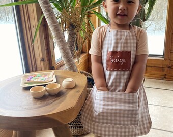 Custom name embroidery gingham apron, Personalized hand-embroidered name apron for kids, Matching apron smock for family