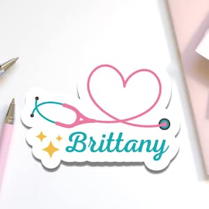 Etiqueta personalizada de enfermera o médico para computadora portátil / Calcomanía de estetoscopio de atención médica personalizada para botella de agua / Etiqueta de nombre RN o LVN para carpeta