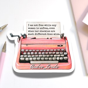 Adesivo per macchina da scrivere del movimento femminista con citazione di Audre Lorde / Poesia Uguali diritti per gli attivisti