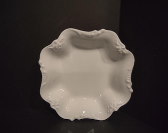 JP France Limoges Small Square Bowl Coupe Plate White (lot 1041)