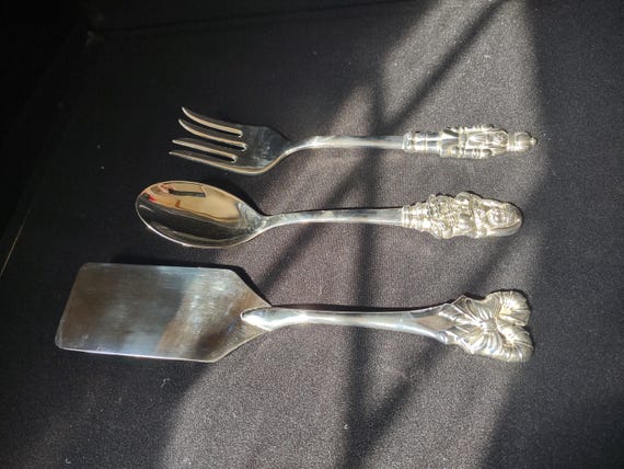 International Silver Christmas Holiday Serving Meat Fork Spoon Server (lot 1675)