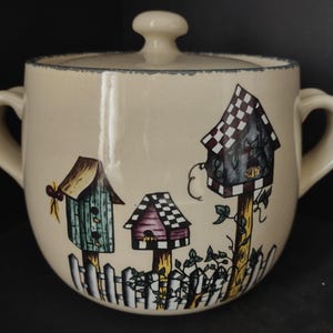 Home and Garden Party Stoneware Birdhouse Bean Pot Cookie Jar Handles (lot 2934c)