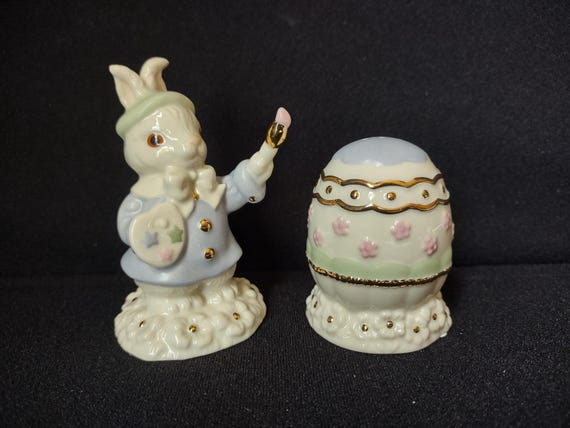 Lenox Easter Bunny and Egg Salt Pepper Shaker Set (lot 1654)